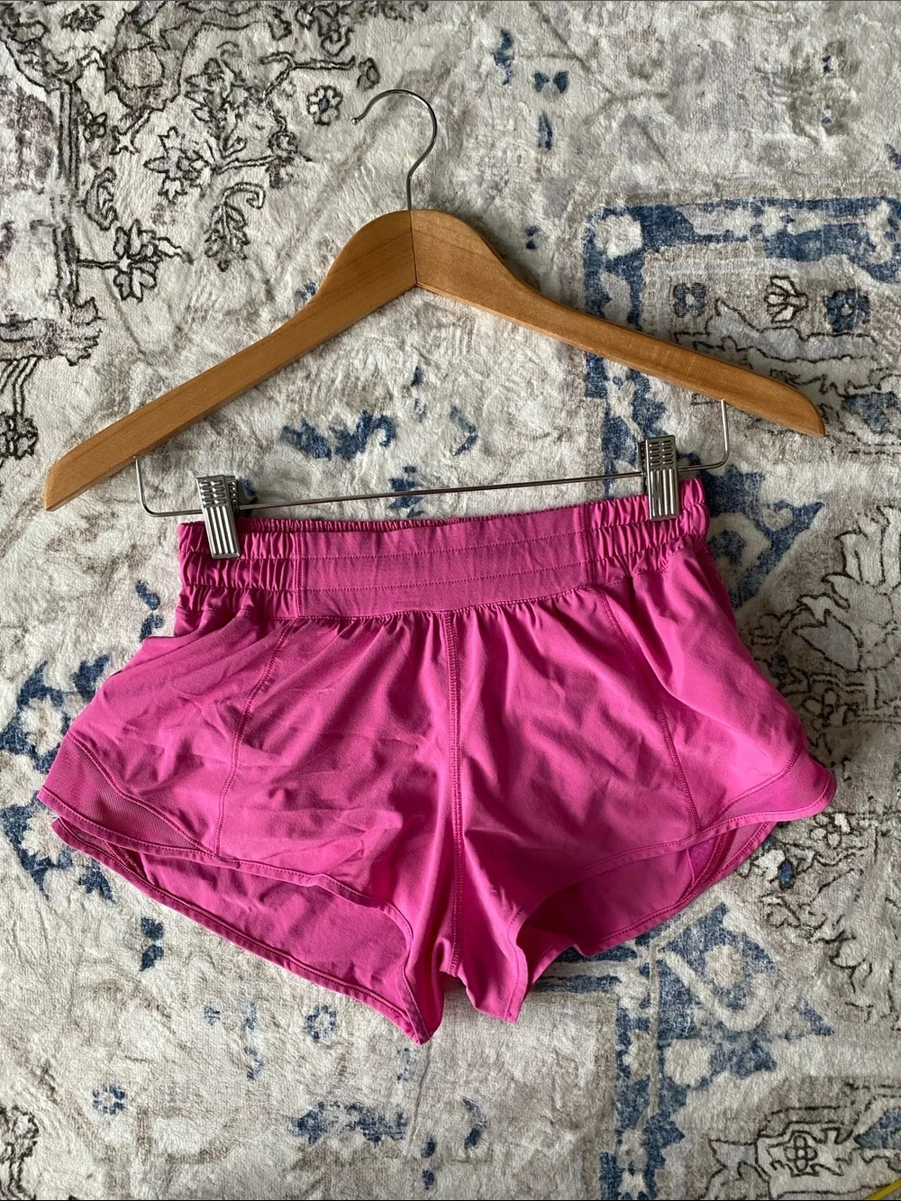 Lululemon Athletica Women’s Pink Hotty Hot Shorts with Elastic Waist
